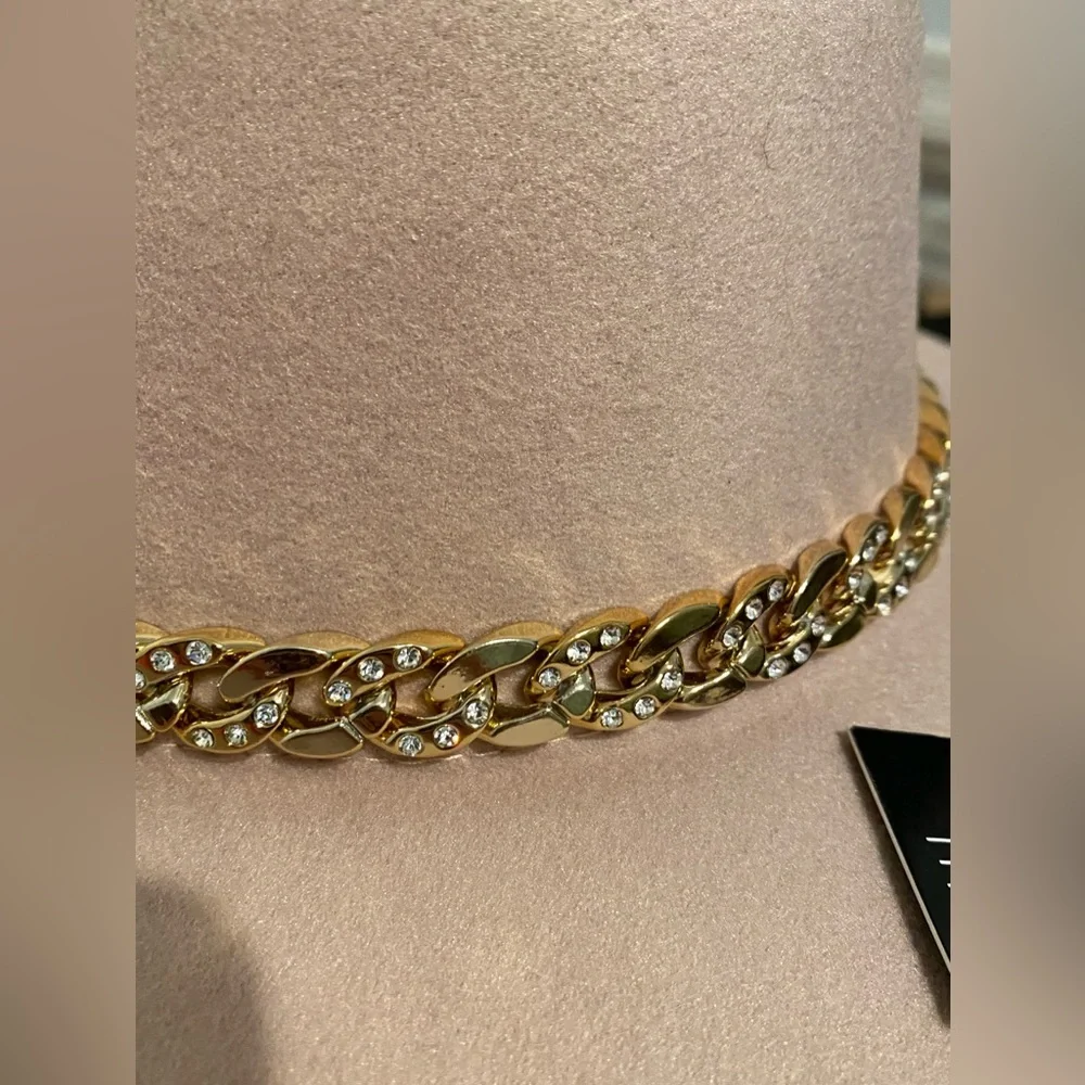 Felt hat - Picture 3 of 3